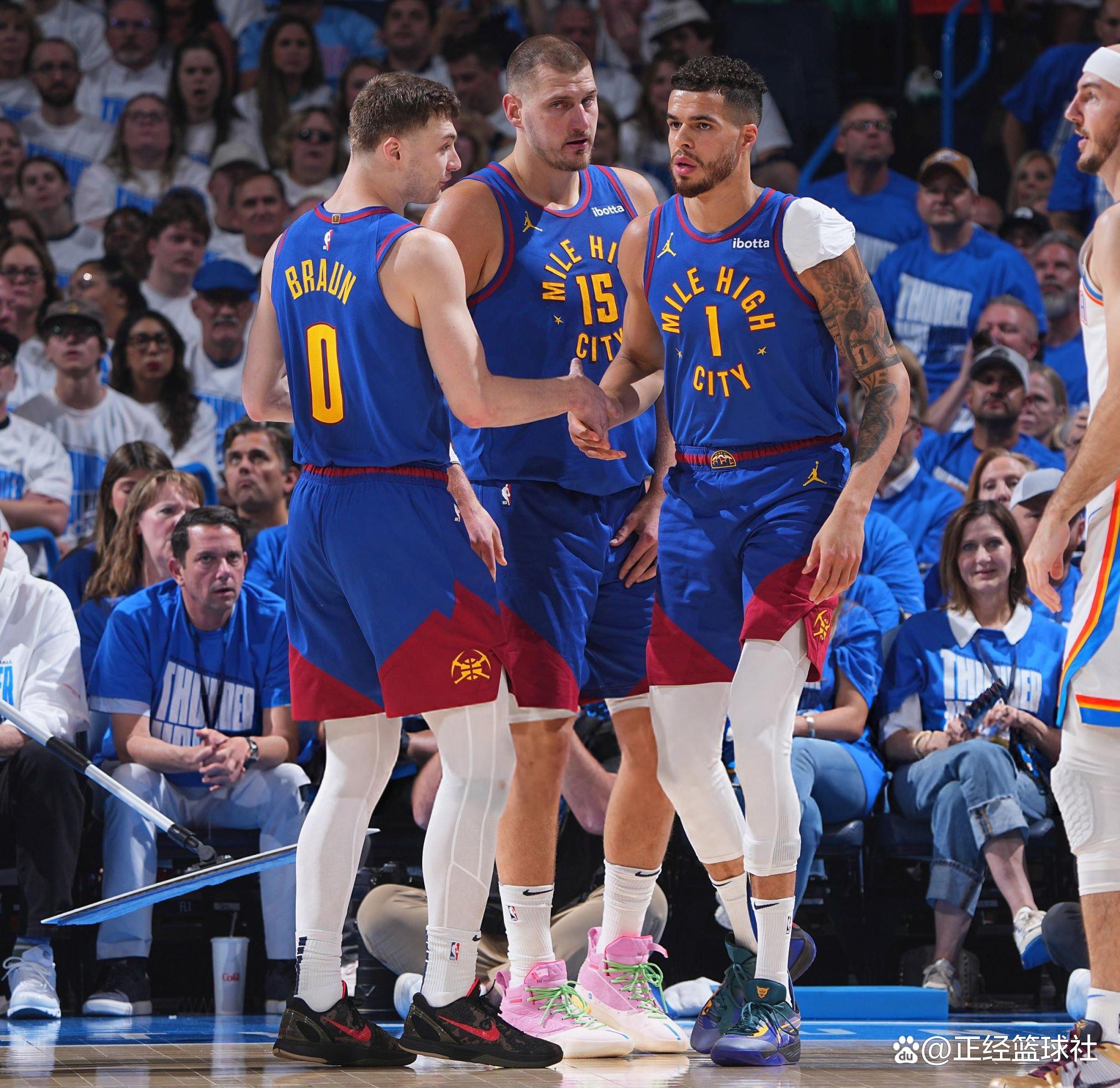 杜加利奇庆祝保级：面临压力阻碍各种问题，我们最终战胜一切（杜加利奇：顶住重压化解阻碍，最终成功保级）