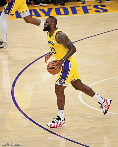 会是谁呢？摩根：还有一位体育界的GOAT将接受专访（神秘嘉宾？摩根称又一位体坛GOAT即将接受专访）