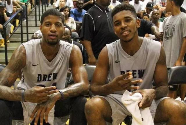 维蒂尼亚是第九位欧冠对英格兰球队戴帽球员，也是葡萄牙首人（维蒂尼亚成欧冠对英格兰队戴帽第9人，葡萄牙球员史上第一）